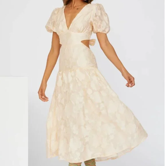 princess polly baby blue dress Luxury Flowy Beige Midi Dress